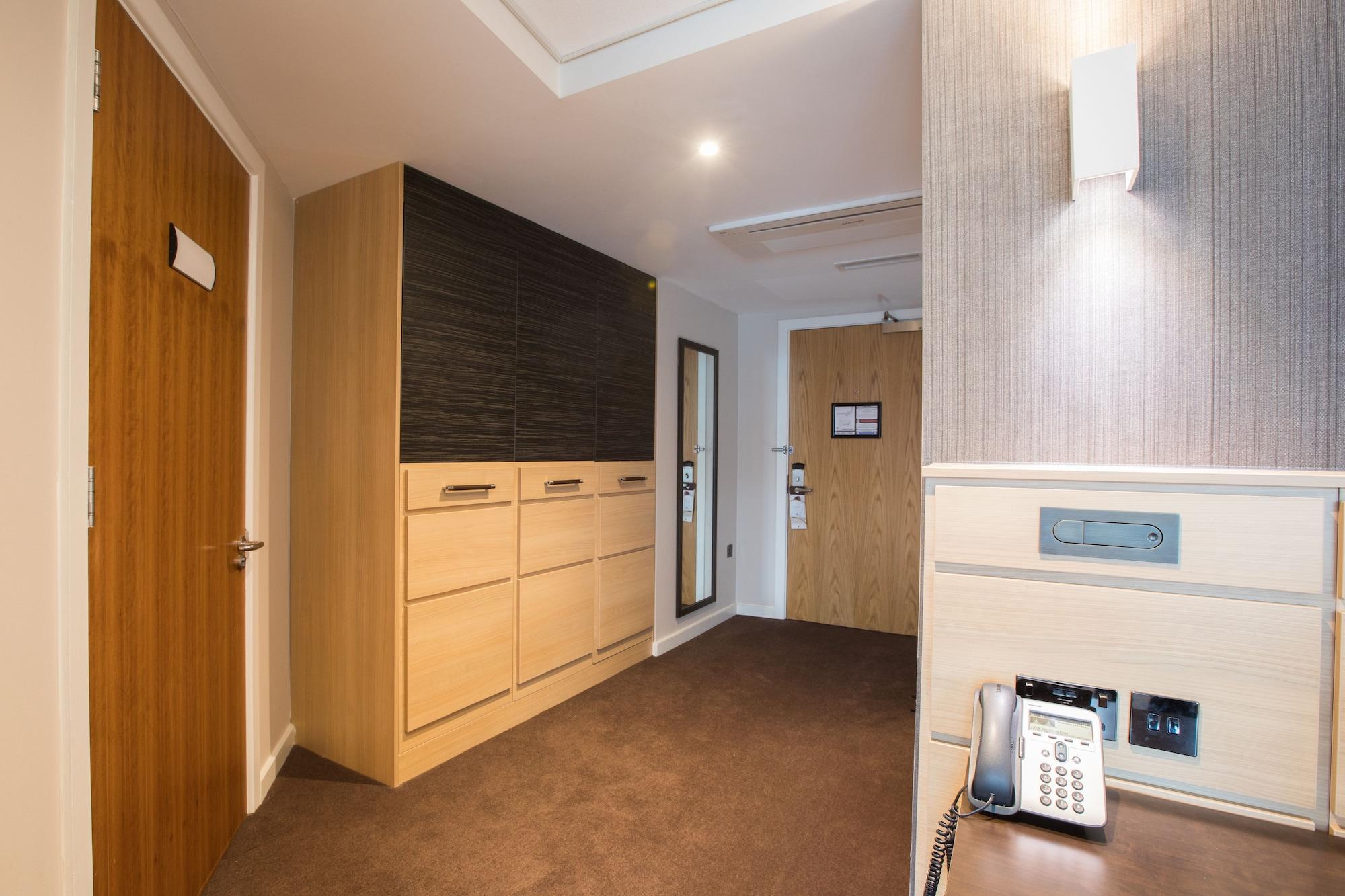 Hotel Doubletree By Hilton Coventry Building Society Arena Exterior foto